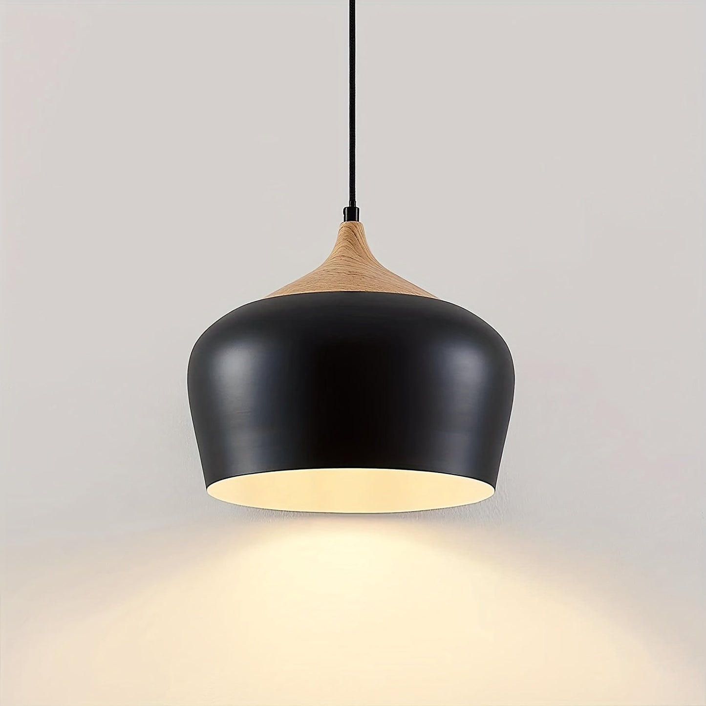 Lámpara colgante escandinava moderna | Diseño de hierro y veta de madera