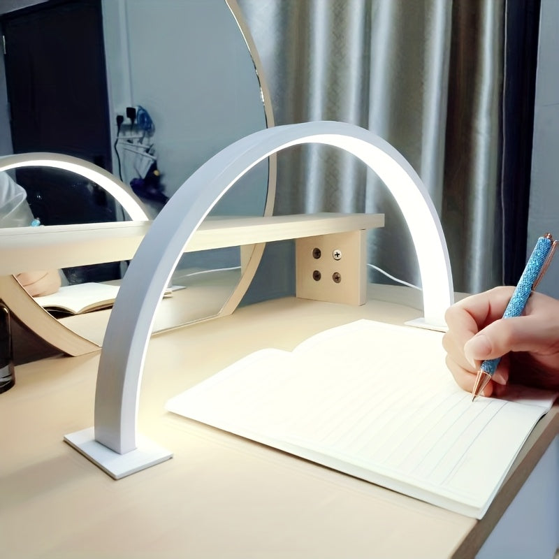 Lámpara de Escritorio LED Luna Creciente | Luz Metálica Ajustable con USB