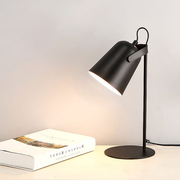 Lámpara de Escritorio LED de Metal Nórdico | Luz Minimalista para Lectura y Estudio