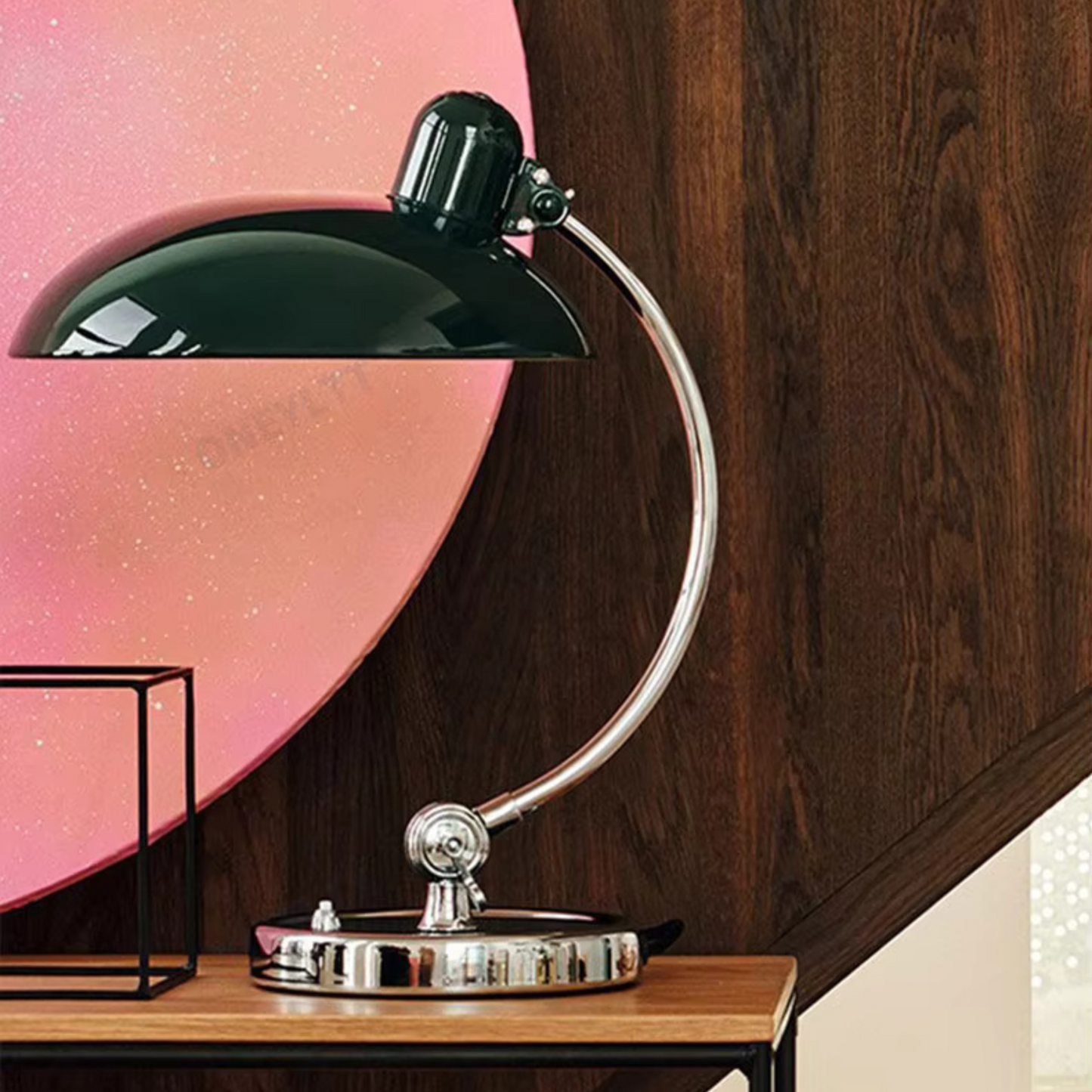 Lámpara de mesa ScandiArc | Diseño curvo de metal inspirado en Bauhaus