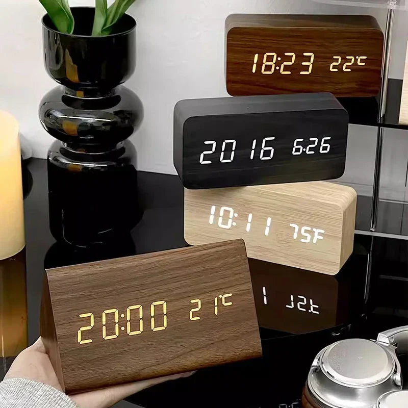 Reloj Despertador Inteligente con LED | Diseño Moderno de Madera Controlado por Voz