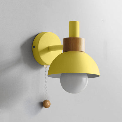Lámpara de pared con acento de madera nórdica | Luz minimalista con interruptor de tirón