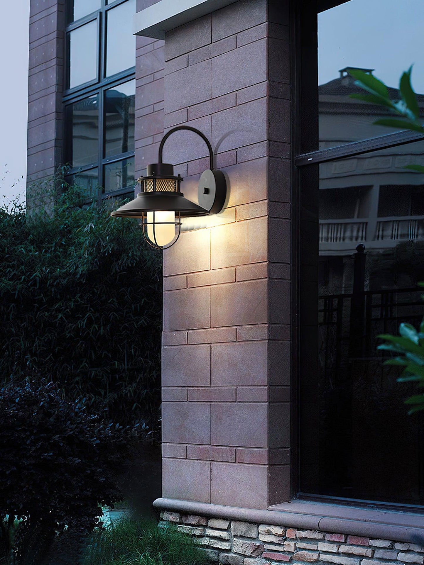 Lámpara de Pared Exterior Felix | Luminaria Industrial Impermeable