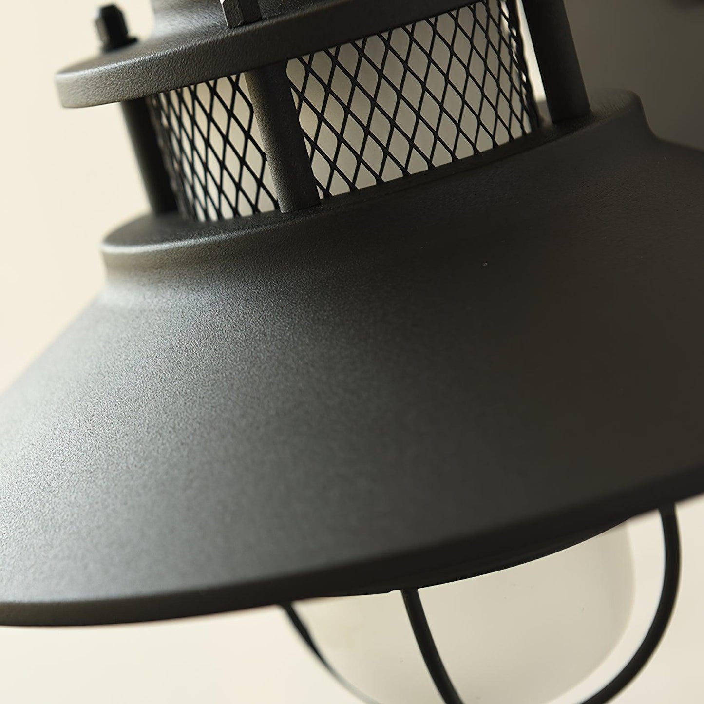 Lámpara de Pared Exterior Felix | Luminaria Industrial Impermeable