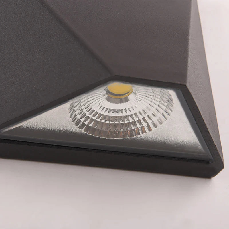 Lámpara de Pared LED Negra Moderna | Lámpara Exterior de Aluminio Impermeable 5W