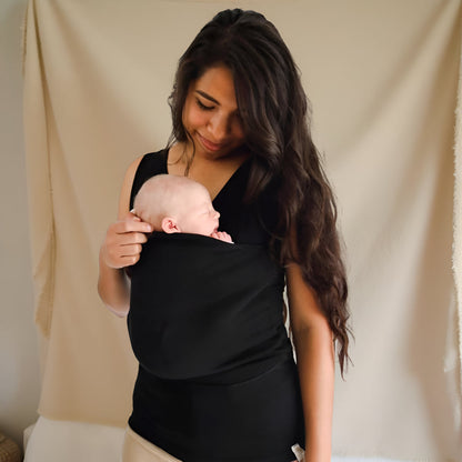 Camiseta portabebés tipo fular para llevar sin usar las manos