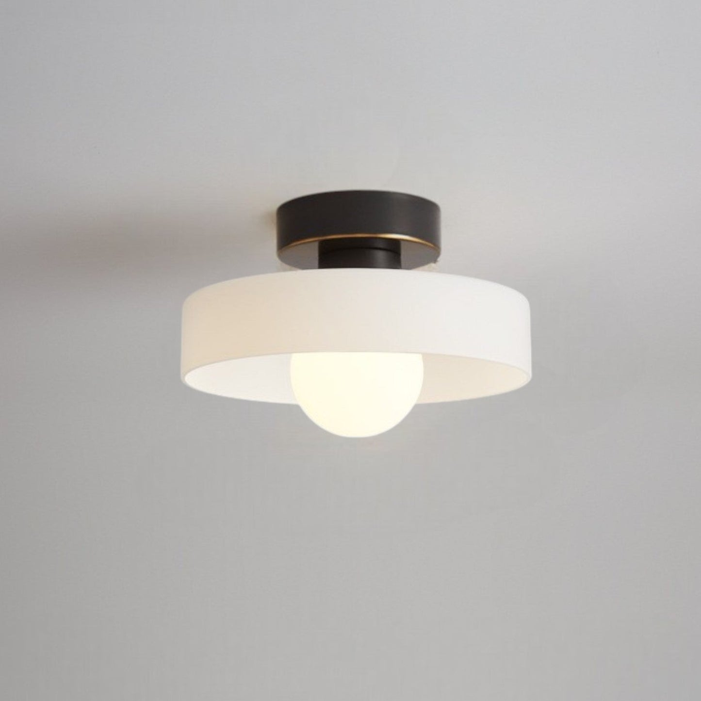 Lámpara de techo Bauhaus francesa | Luz minimalista de latón y vidrio