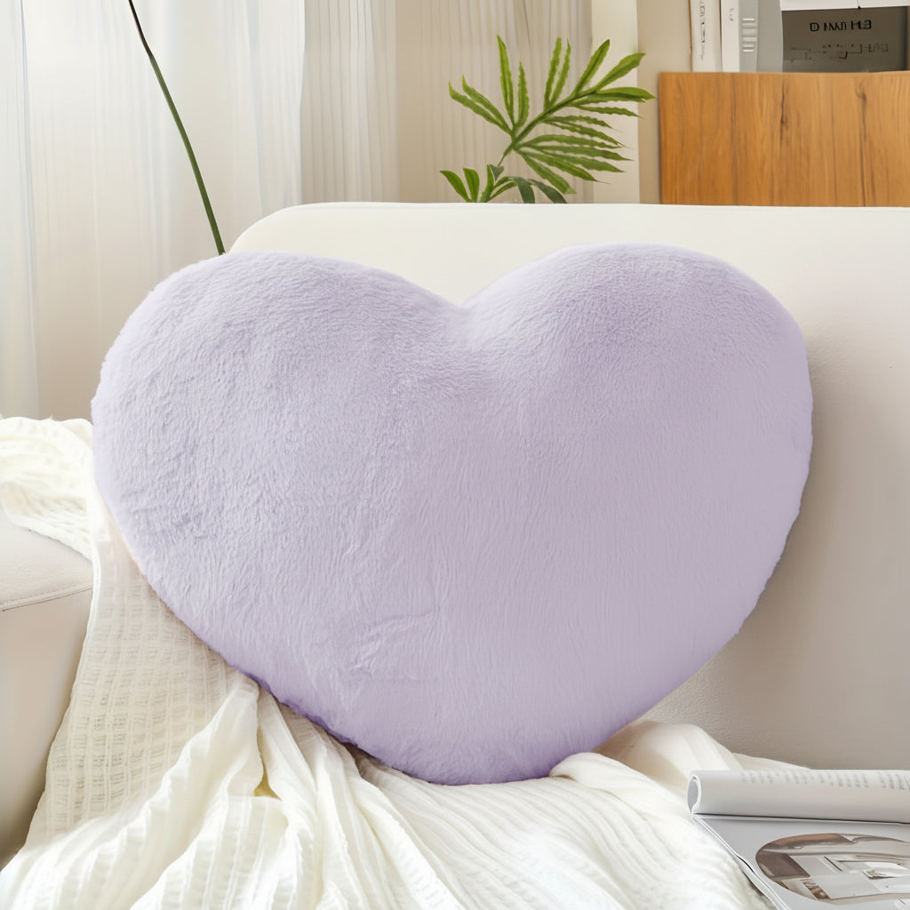Cojín decorativo de sofá de felpa en forma de corazón