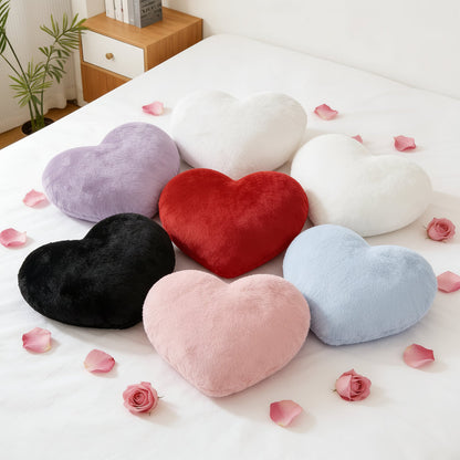 Cojín decorativo de sofá de felpa en forma de corazón