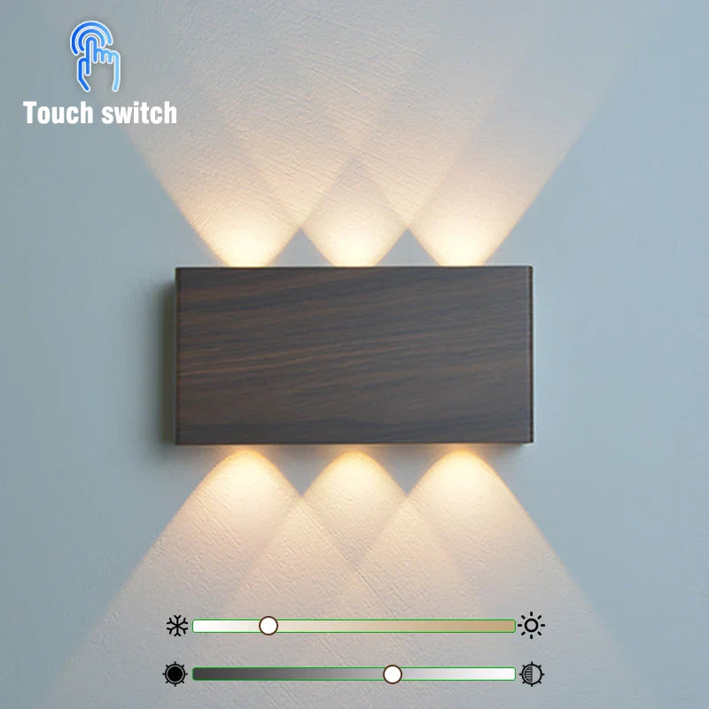 Lámpara de Pared Recargable LumiBlock | Diseño Minimalista con Textura de Madera