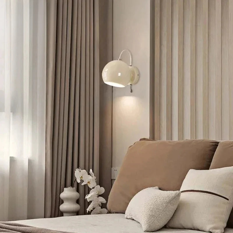 Lámpara de Pared Nordic Cream | Luz de Cúpula Ajustable