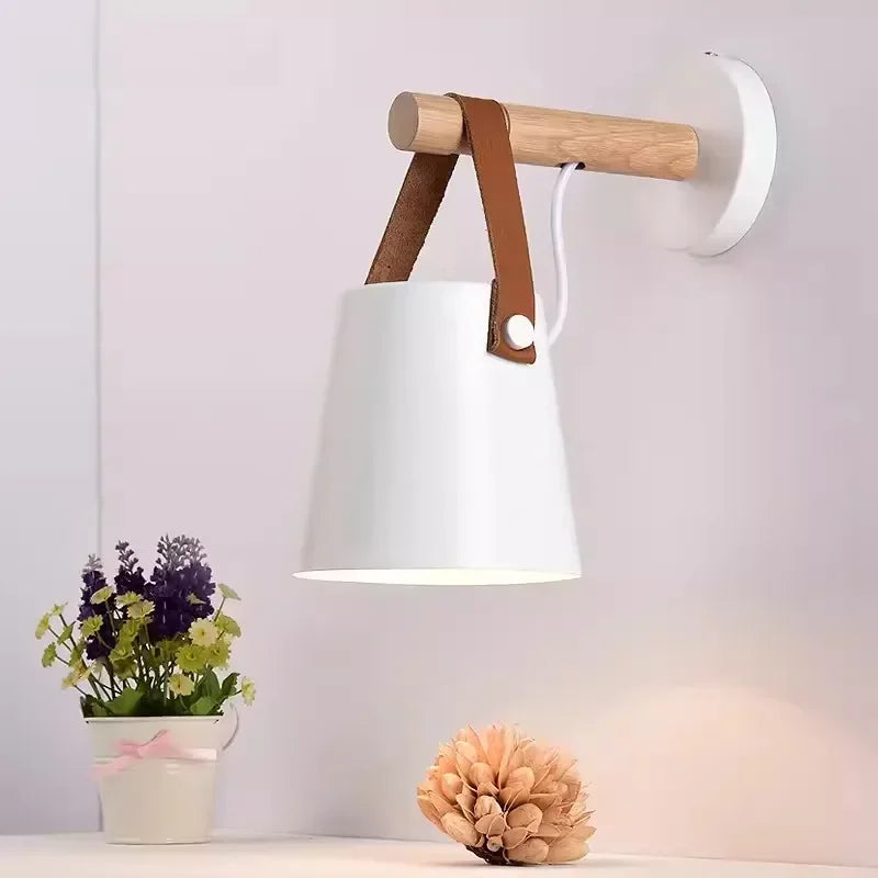 Lámpara de Pared de Madera y Cuero Nórdica | Luz Colgante para Mesita de Noche