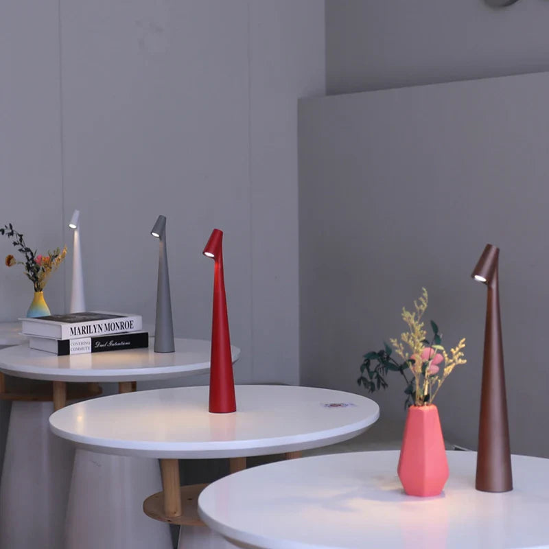 Glowora | Lámpara de mesa LED | Recargable y regulable táctilmente