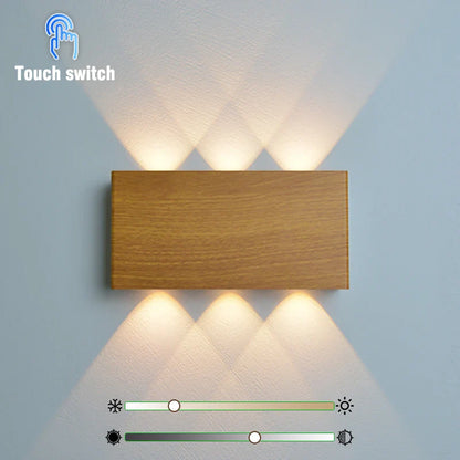 Lámpara de Pared Recargable LumiBlock | Diseño Minimalista con Textura de Madera