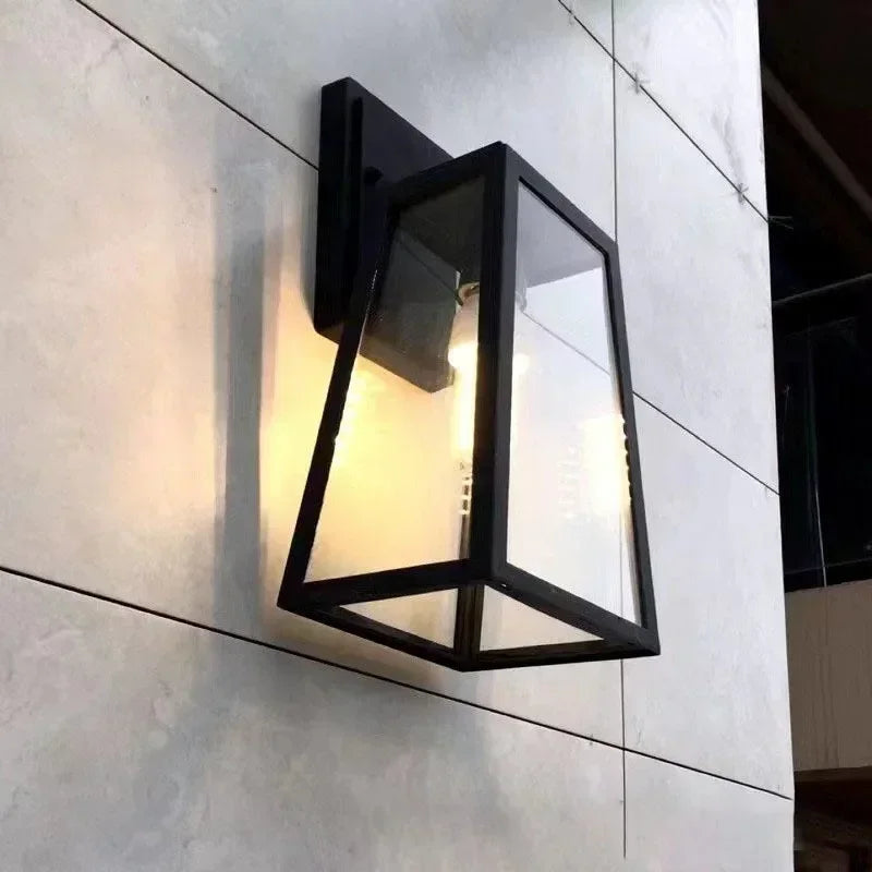 Lámpara de Pared Exterior Verona | Lámpara Farol Moderna Europea