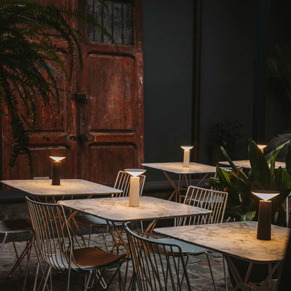 Lámpara de mesa Aurora Libra | Iluminación moderna y regulable de diseño