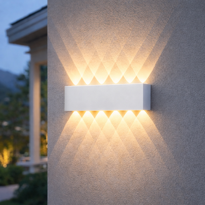 Luz de pared LED minimalista con iluminación hacia arriba y hacia abajo para interior y exterior