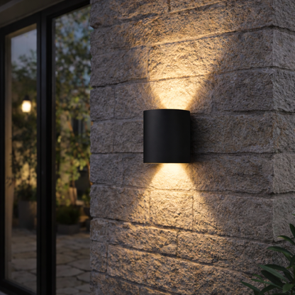 Luz de pared LED minimalista con iluminación hacia arriba y hacia abajo para interior y exterior