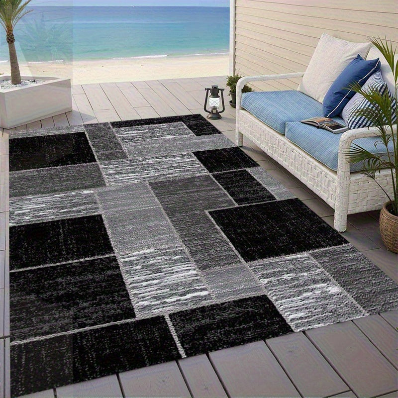 Alfombra de Exterior Coastal Grid | Tapete Moderno para Patio en Negro y Gris