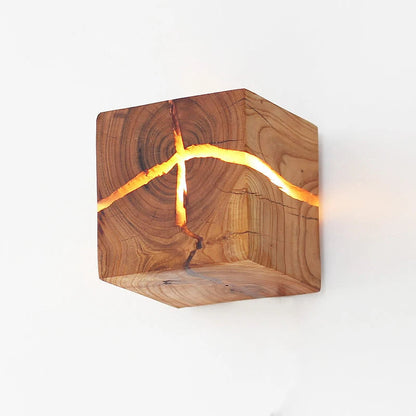 Luz de Pared WoodAura | Diseño de Resina y Madera Maciza Tallada a Mano
