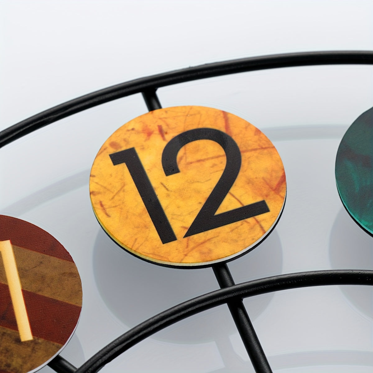 Reloj de Pared Metálico Colorido | Diseño Retro de Hierro