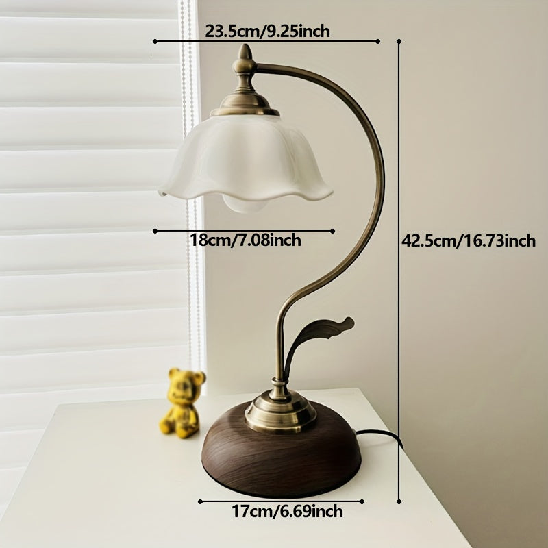 Lámpara de Mesa Vintage con Cuello de Ganso | Luz de Noche USB de Latón Antiguo