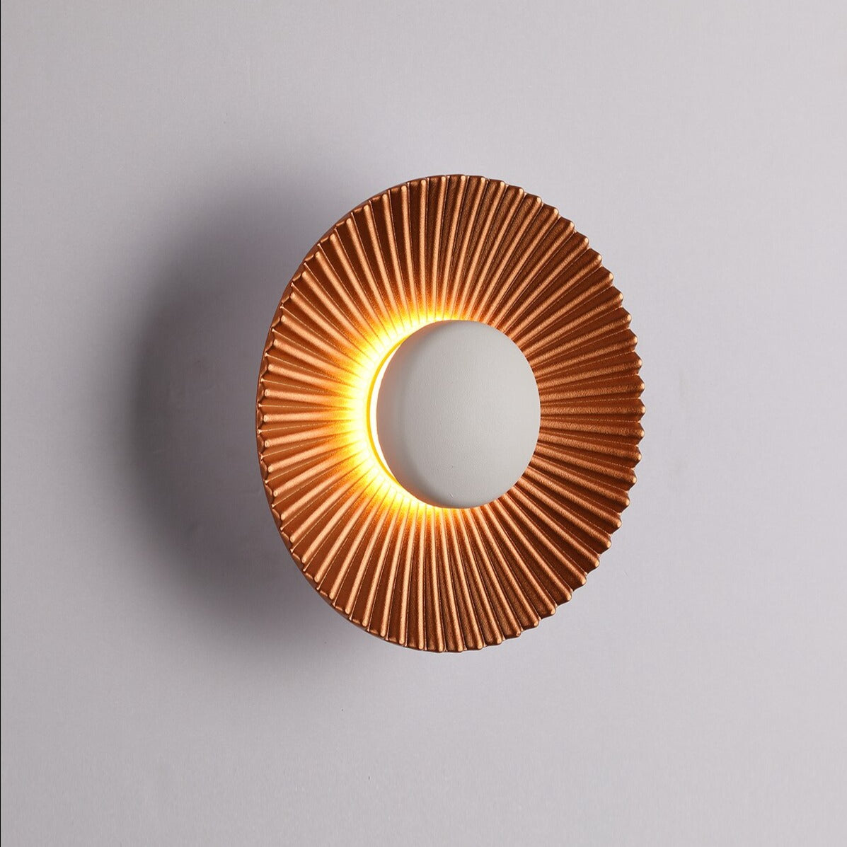 Lámpara de Pared Hasna SunRay | Diseño Solar Metálico Moderno