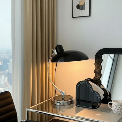 Lámpara de mesa ScandiArc | Diseño curvo de metal inspirado en Bauhaus